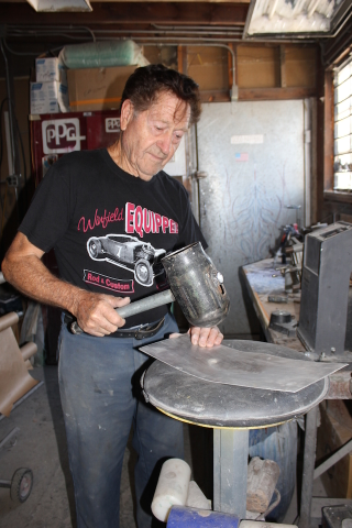 Illustration for article titled Inside The Wonderful Workshop Of A Movie Car Creator